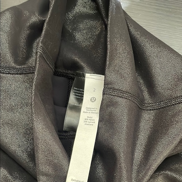 $502 Lululemon Align High-Rise Short 8”*Shine
Radiate Foil Print Black - Picture 2 of 10